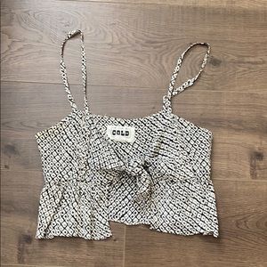 Stone Cold Fox Quixote Black & White Tile Crop